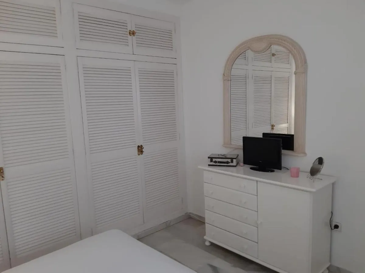 Apartamento La Gaviota En Playa De Fuengirola Apartment Spain